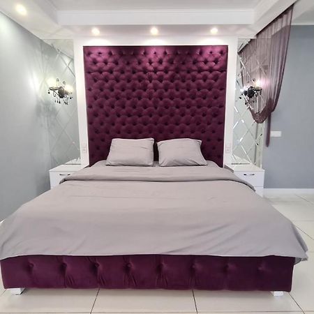 Apartaments On Prospekt Mira 35 Kryvy Rih Buitenkant foto