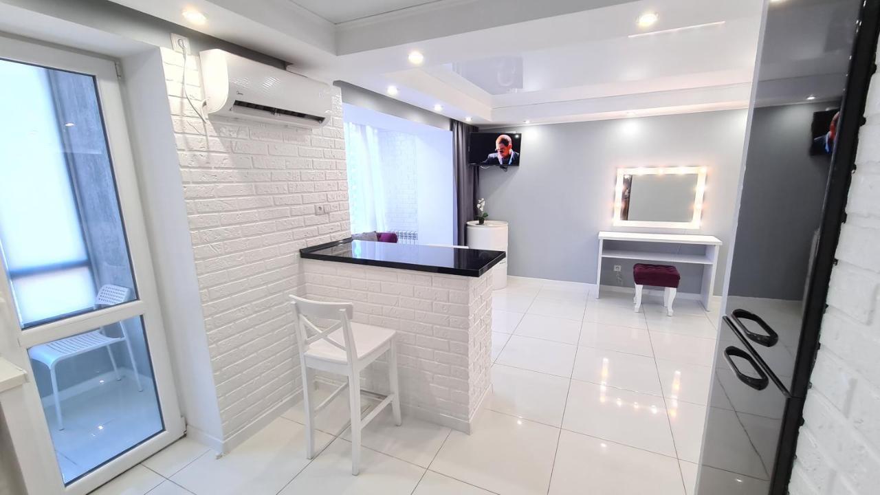 Apartaments On Prospekt Mira 35 Kryvy Rih Buitenkant foto