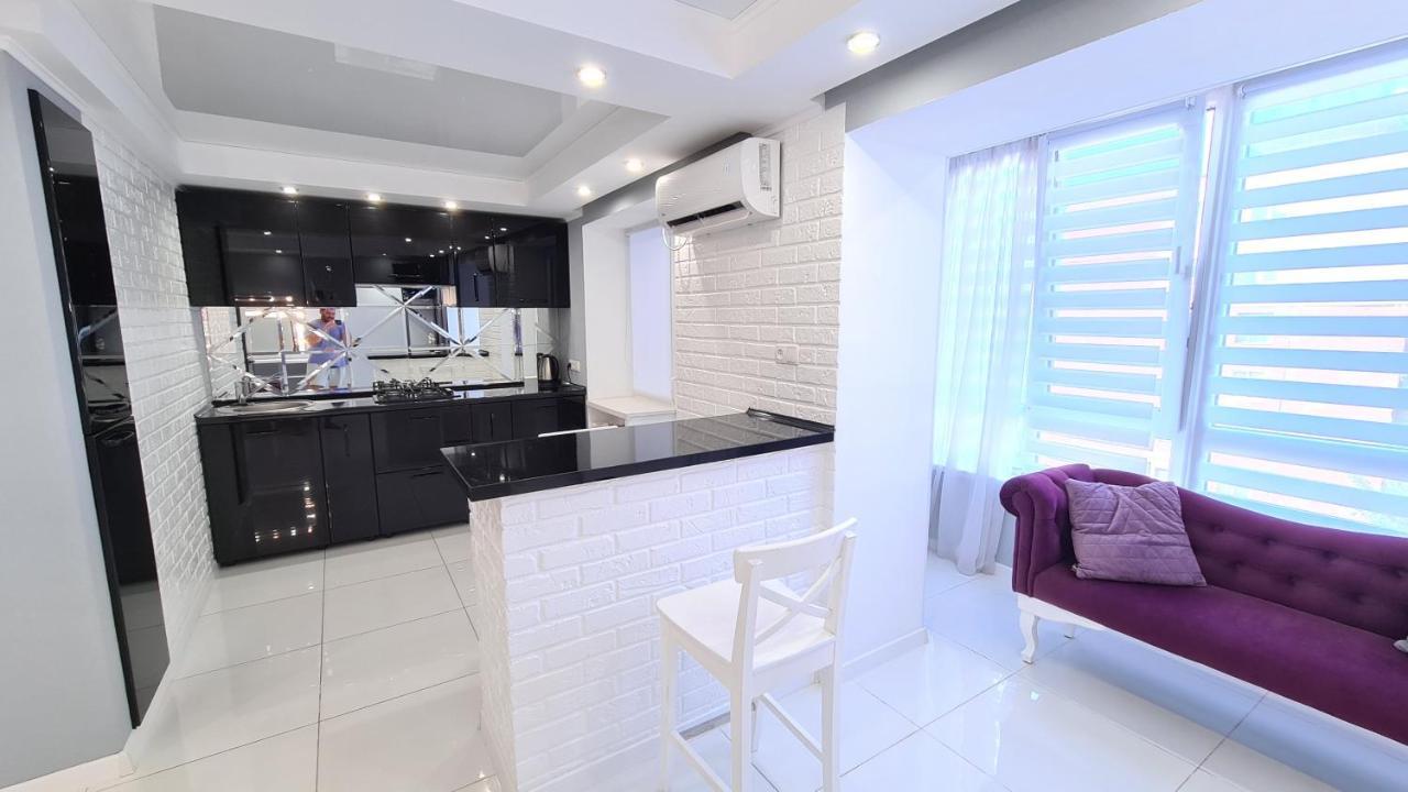 Apartaments On Prospekt Mira 35 Kryvy Rih Buitenkant foto