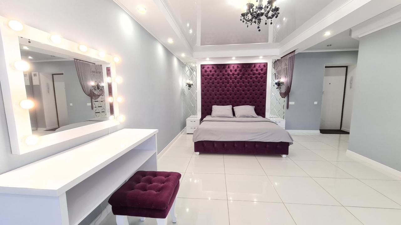 Apartaments On Prospekt Mira 35 Kryvy Rih Buitenkant foto
